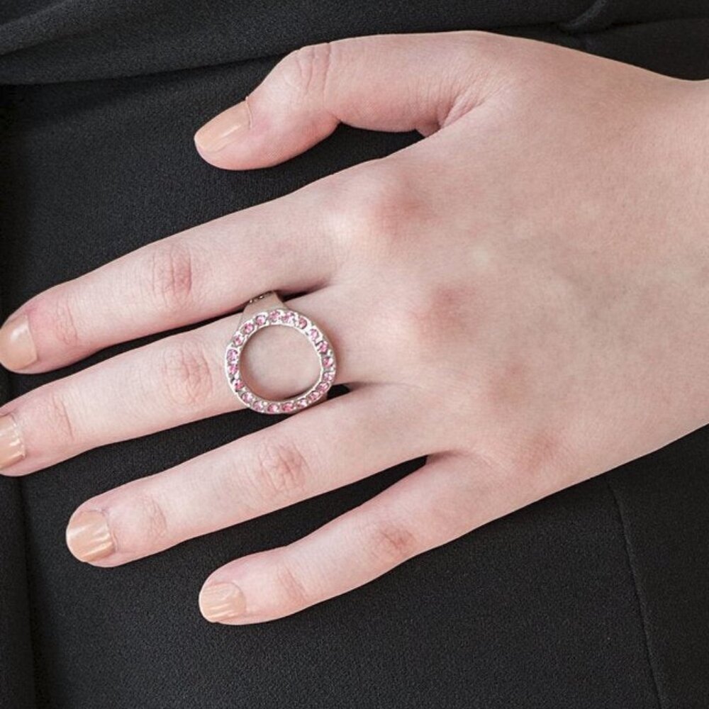 Paparazzi Jewelry Accessories - One-GLAM Band - Pink Ring - Vintage